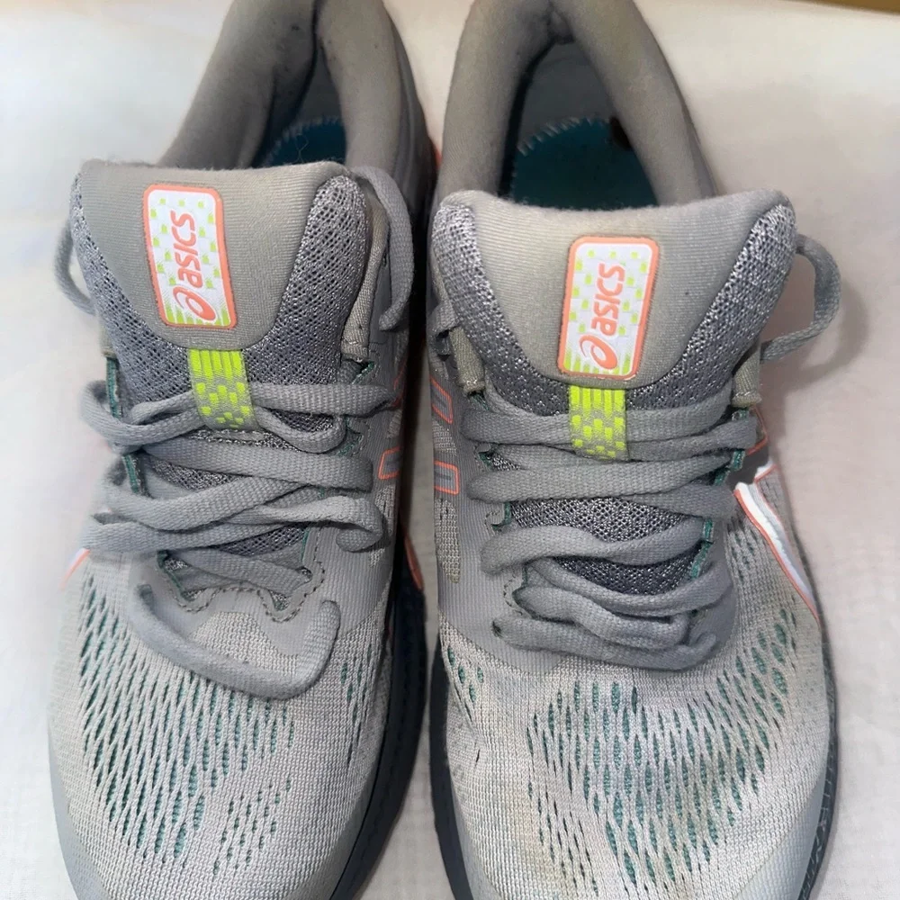 Asics stylish shoes